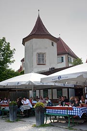 Ritterromantik im Biergarten der Schloßschänke Blutenburg (Foto: Martin Schmitz)